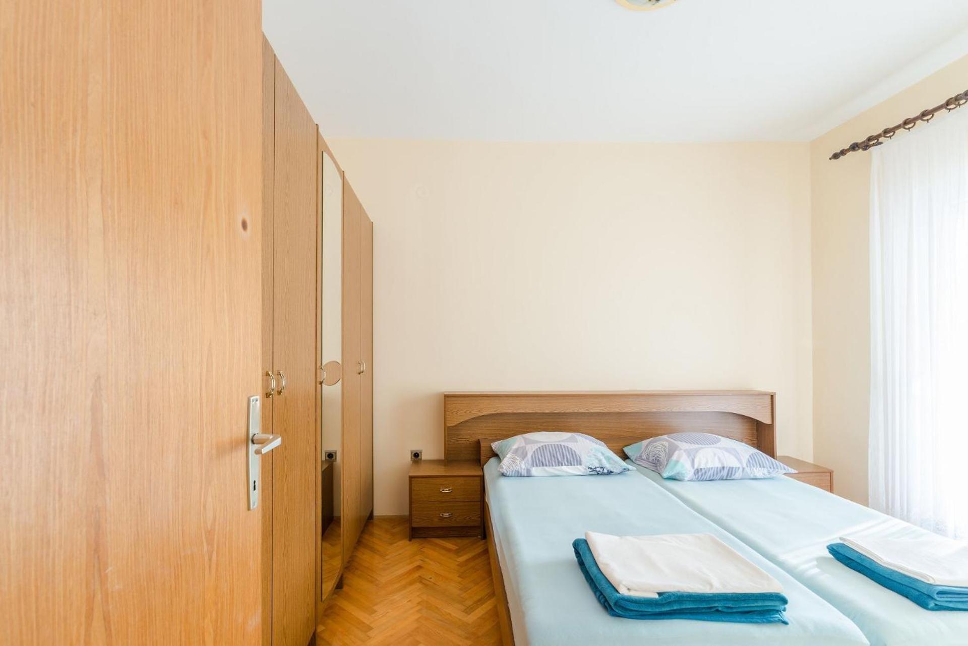 Apartments Ivica - With Parking Nin Buitenkant foto